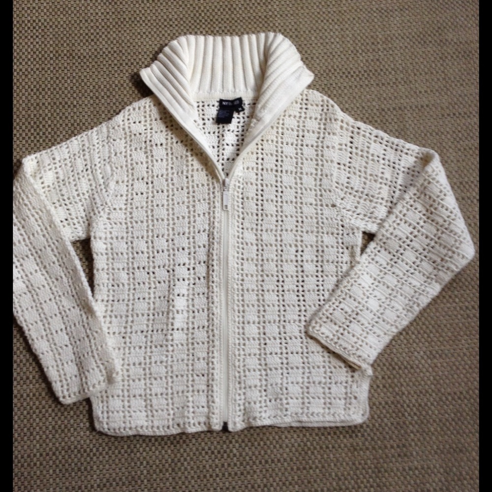 Cotton Crochet cardigan. NYBased ❤️